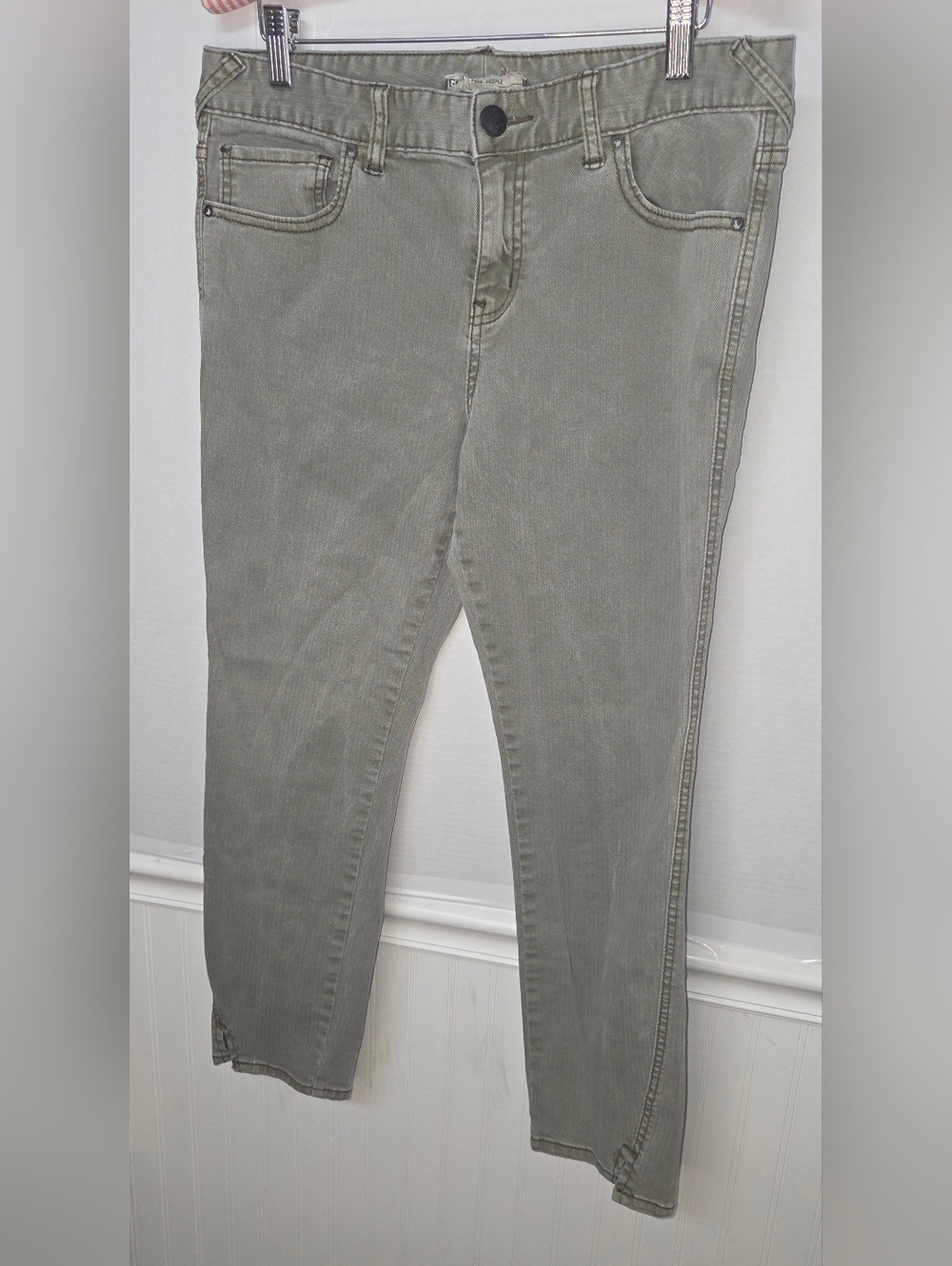 Free People Jeans Green Womens Size 31, 61855-16515125 Straight Slit Capri 0047